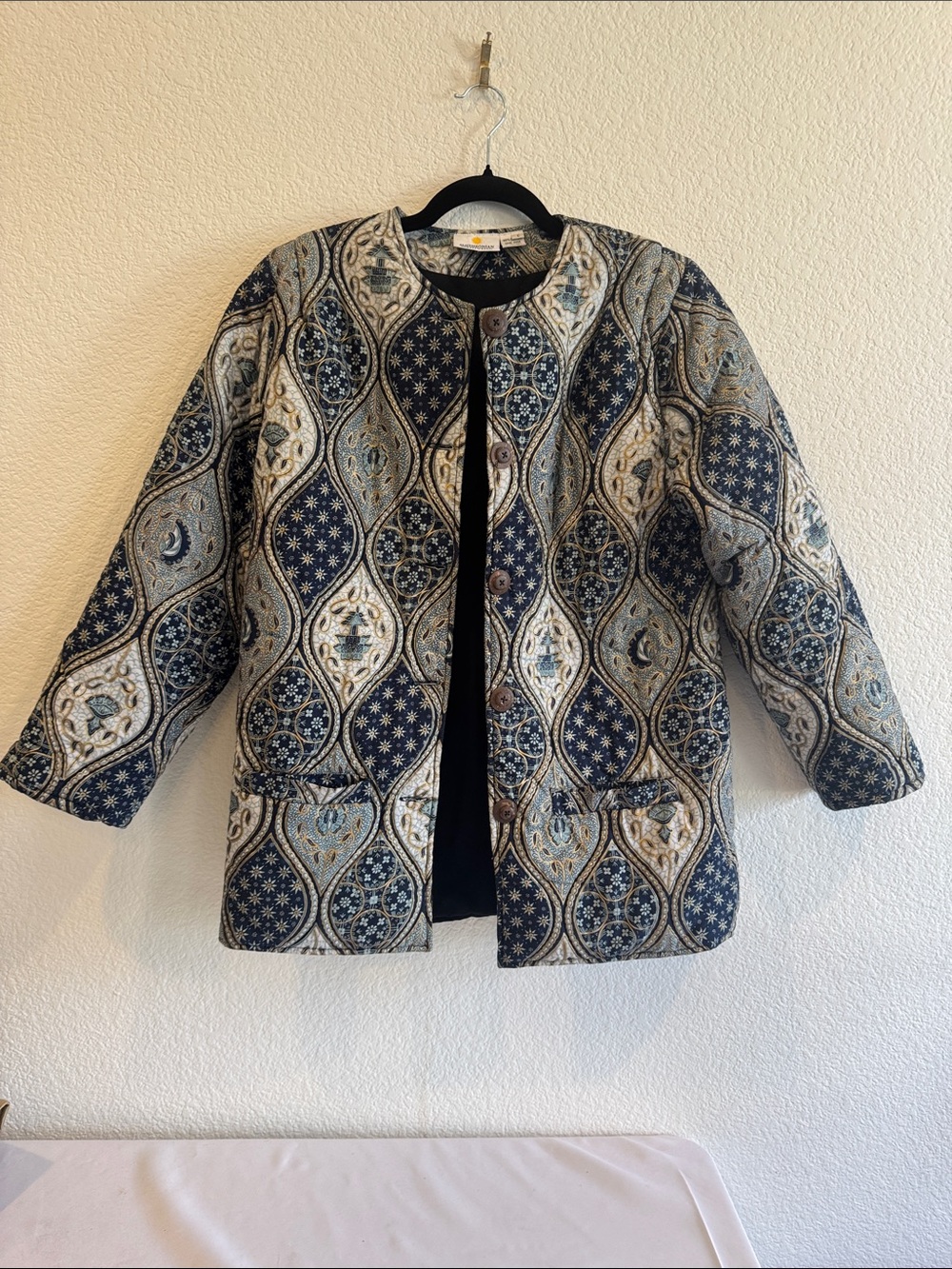 VTG Smithsonian Institution Hand-Quilted Batik Jacket Large Blue Gold